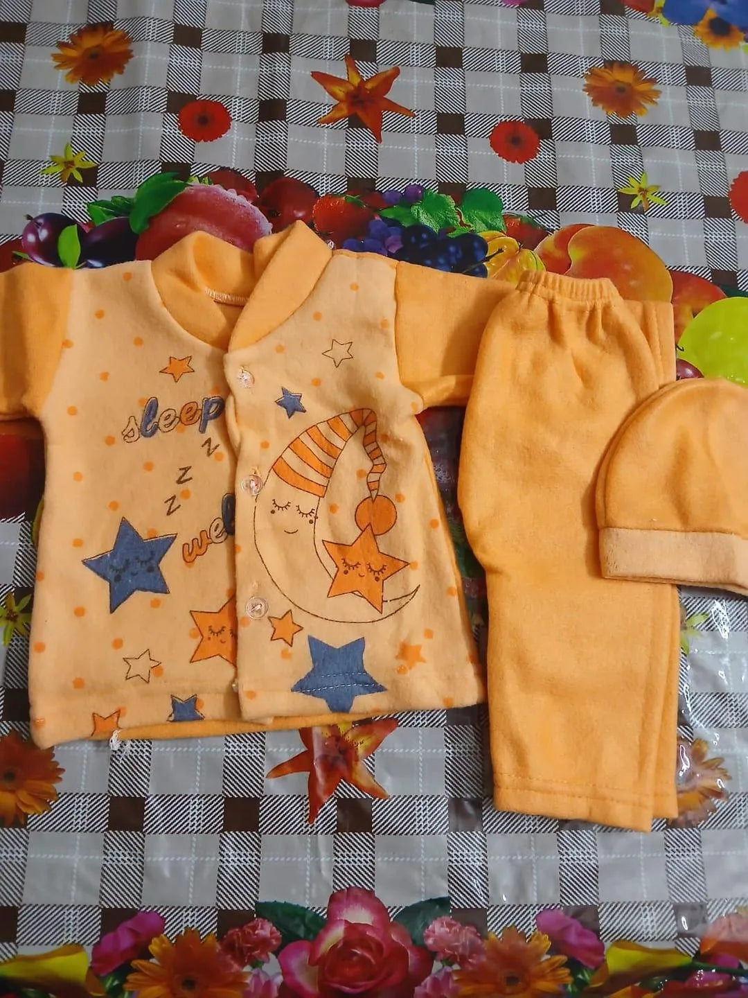 Adorable Unisex Fleece Tracksuit for Babies - 1 Pc, Cozy Orange Style