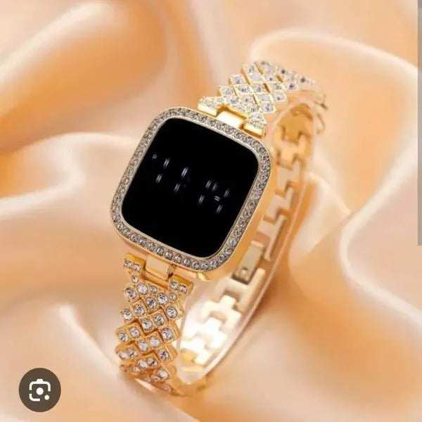 Women's Chic Everyday Design That Upgrades Any Outfit Watch 1